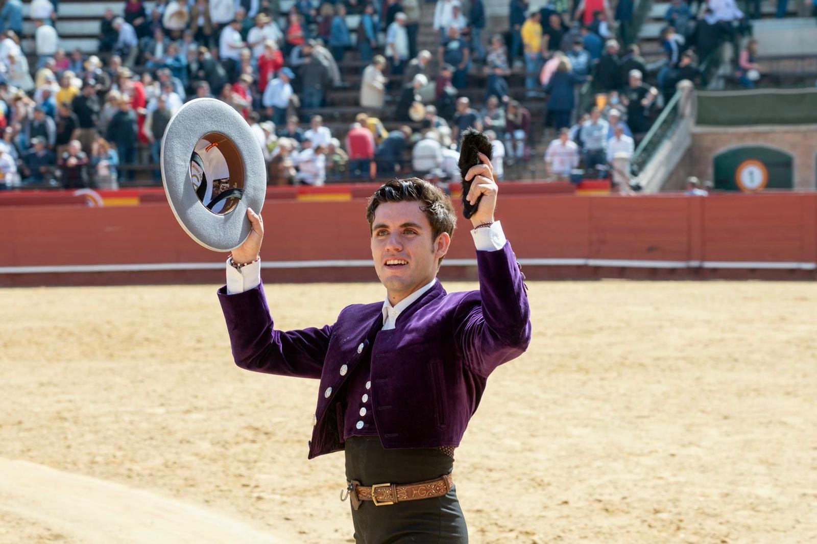GUILLERMO HERMOSO DE MENDOZA