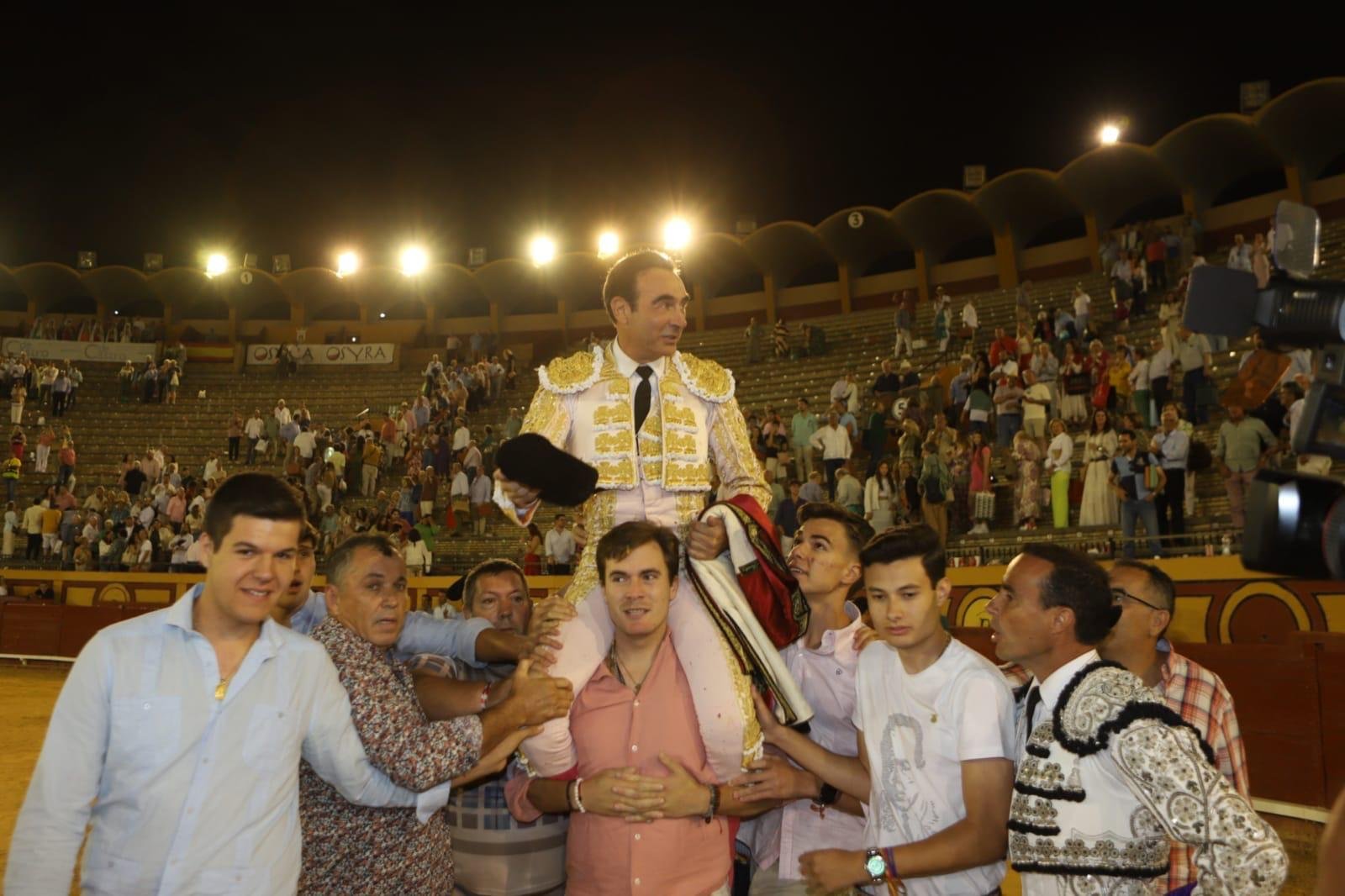 ENRIQUE PONCE